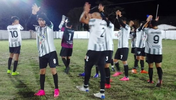 Cañonazo de Lavalle 🏆 lidera el Torneo Clausura de la Liga Goyana tras victoria ante San Ramón